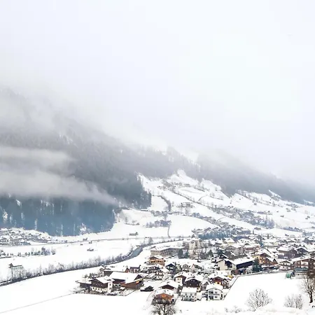 In Stubaital Near Lift, Cleaning Included Neustift im Stubaital